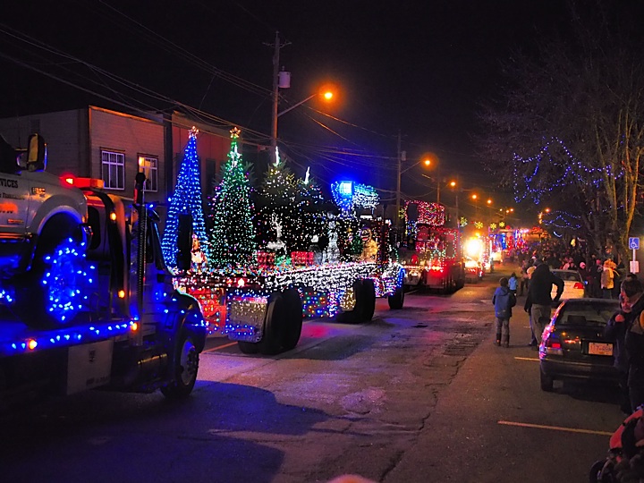 Thank you to the over 50 volunteers that helped bring the 2014 Truck Light Parade to the Village of Cumberland again this year |Currently Cumberland