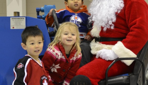 Santa Claus is Coming For a Free Community Skate